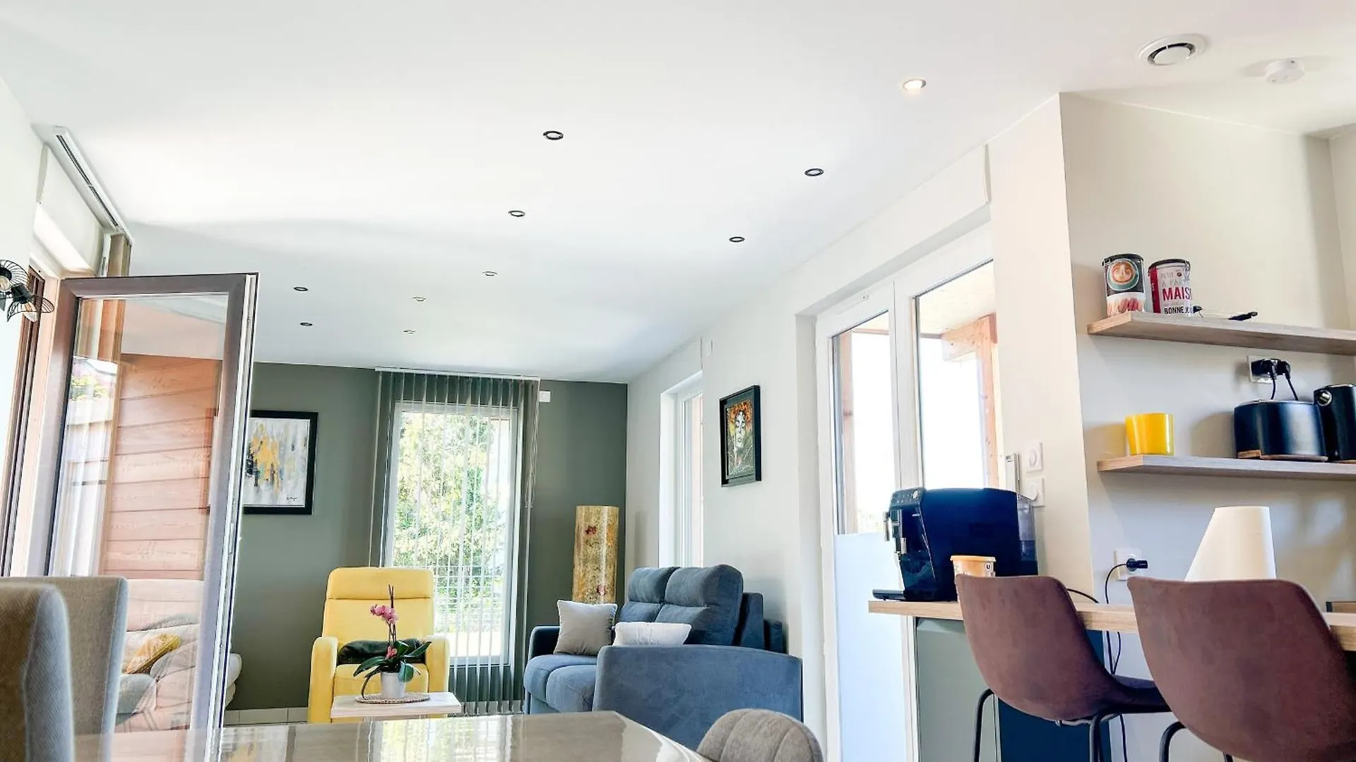 Hébergement de vacances Charmante Maison A Evian Avec Terrasse Et Parking - Fr-1-498-113